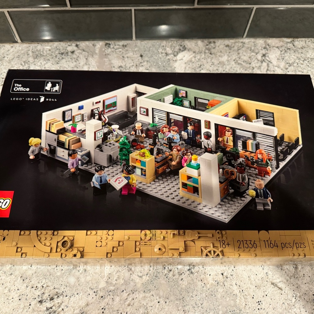 LEGO Ideas The Office Set (21336) brand new sealed complete set